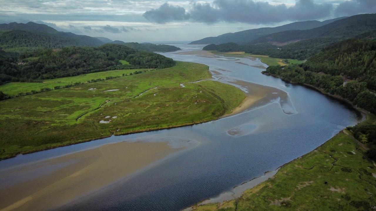 ドルゲラウ Snowdonia Mawddach Escapeヴィラ エクステリア 写真