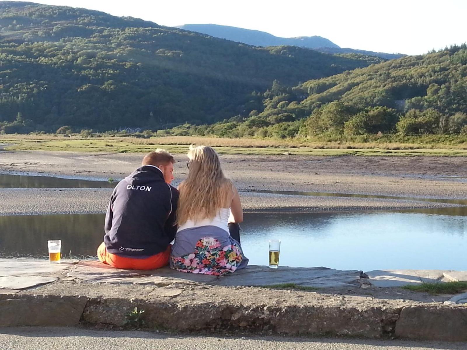 ドルゲラウ Snowdonia Mawddach Escapeヴィラ エクステリア 写真